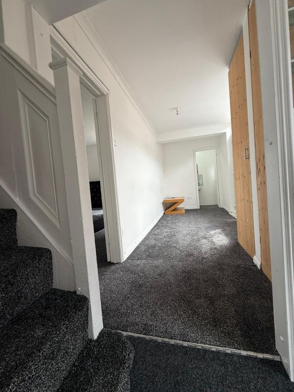 Property photo 2 of 12 Hallway