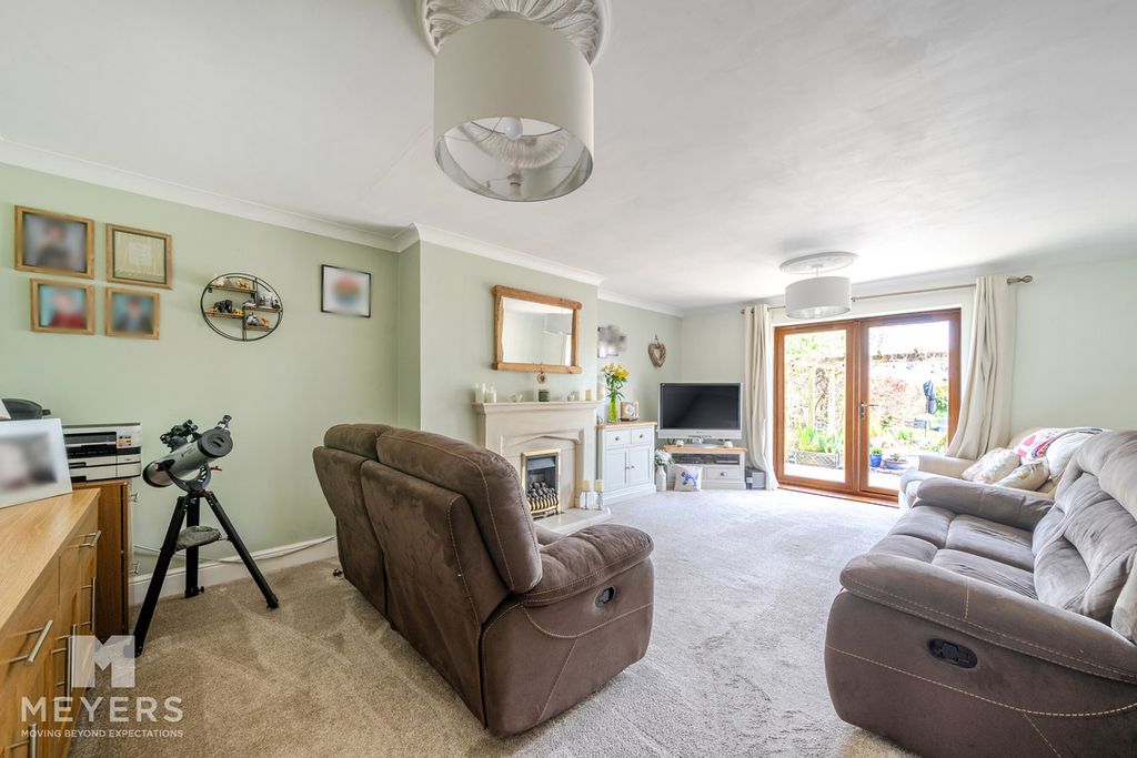 Property photo 3 of 22