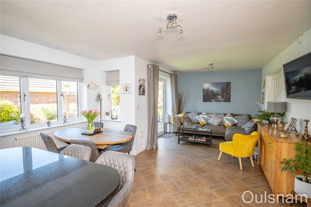 Property photo 3 of 31 Picture No. 20