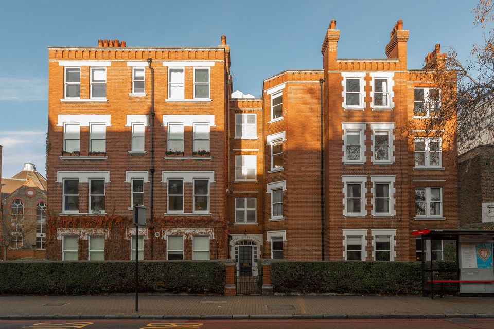 Property photo 1 of 28