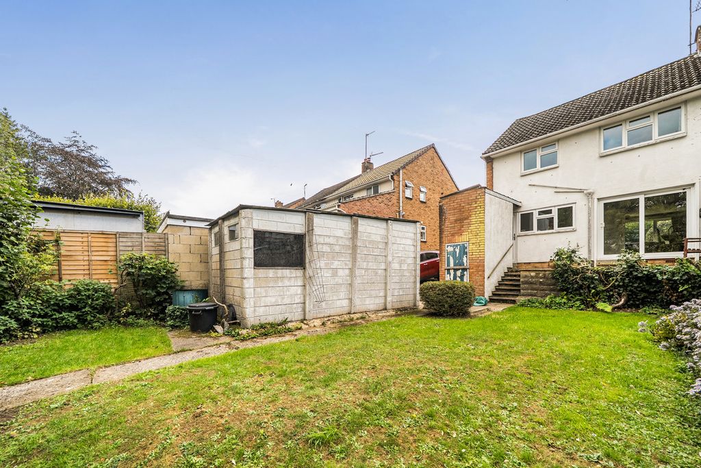 Property photo 2 of 17