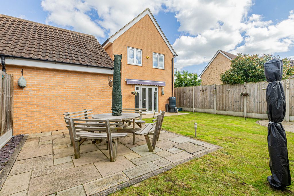 Property photo 2 of 30