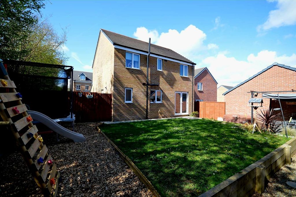 Property photo 1 of 23