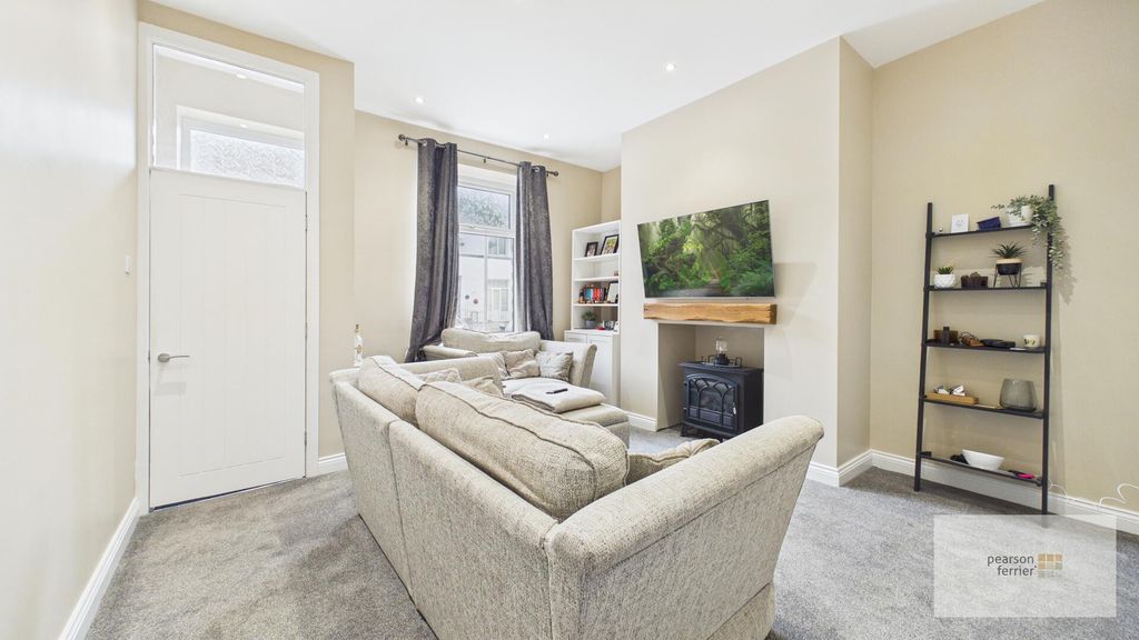 Property photo 2 of 14 Living Room