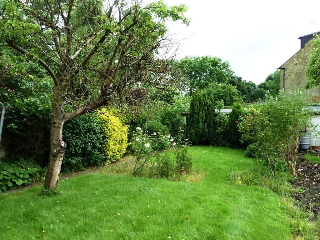 Property photo 2 of 9 P1020430.Jpg