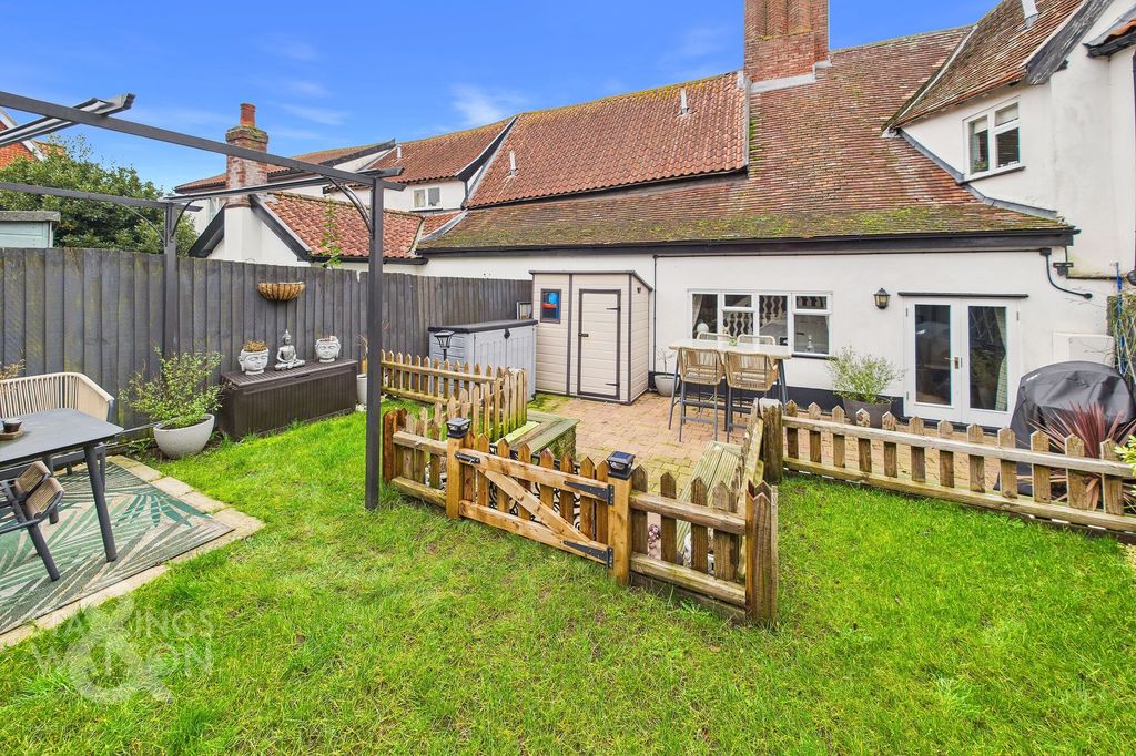 Property photo 3 of 26