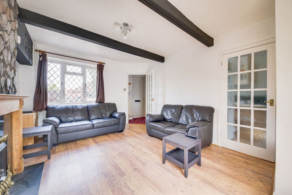 Property photo 2 of 17