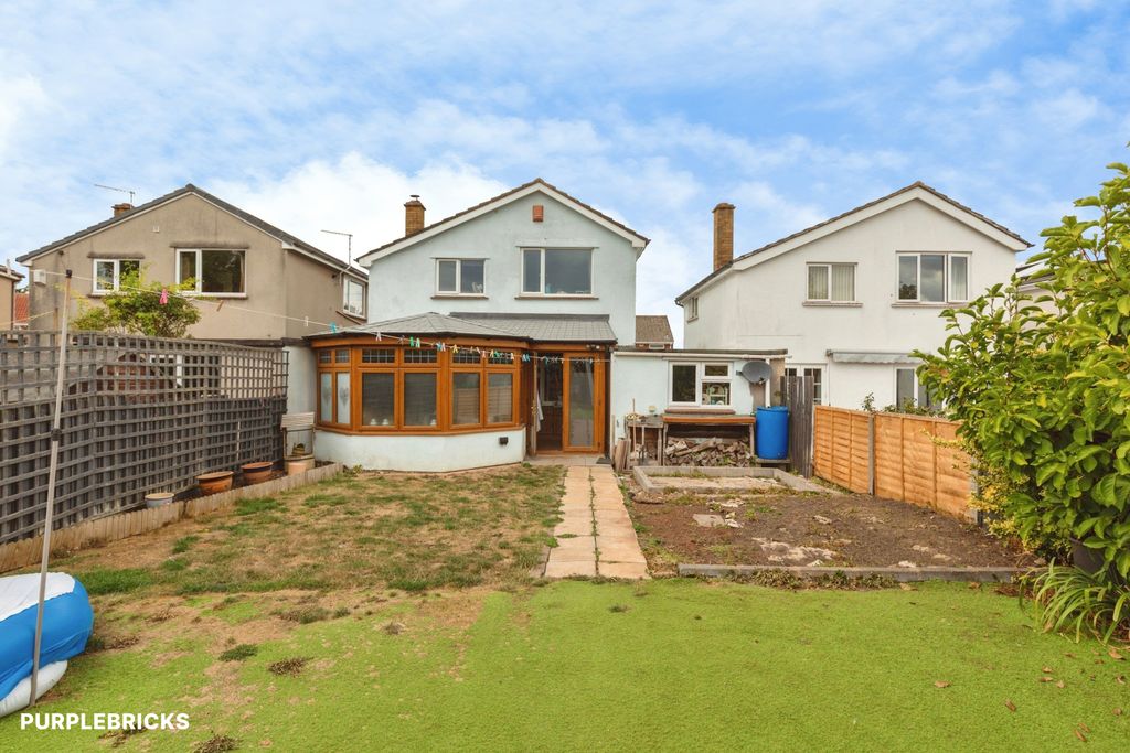 Property photo 2 of 23