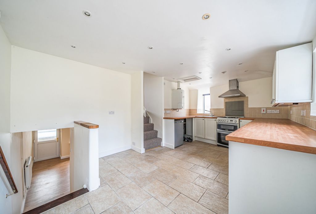 Property photo 2 of 19 1355385-13-68c455...