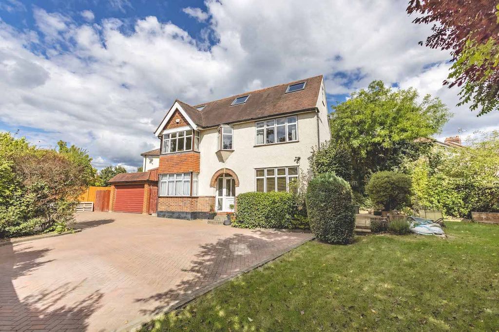 Property photo 1 of 25