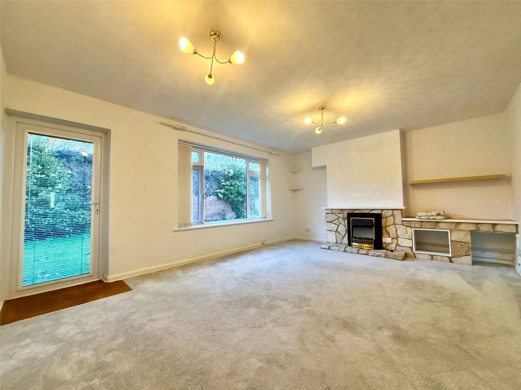 Property photo 2 of 7 Picture No. 15