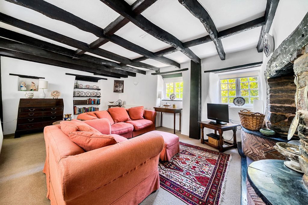 Property photo 2 of 21