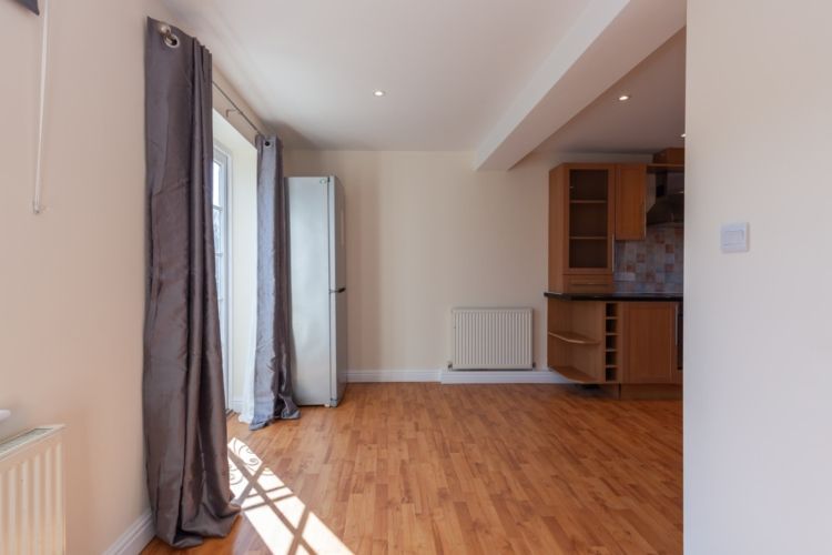 Property photo 2 of 11 276461-Std