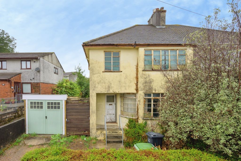 Property photo 2 of 12