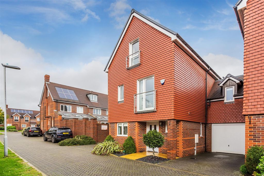 Property photo 1 of 32 24-Williams-Road-34.Jpg