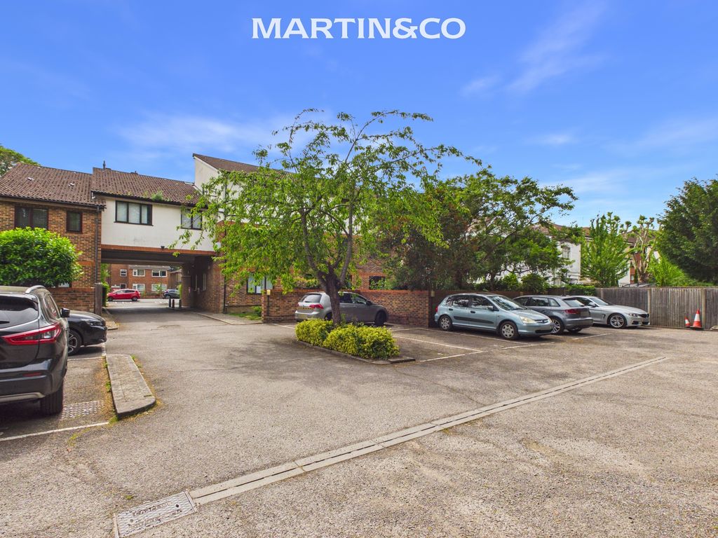 Property photo 1 of 8