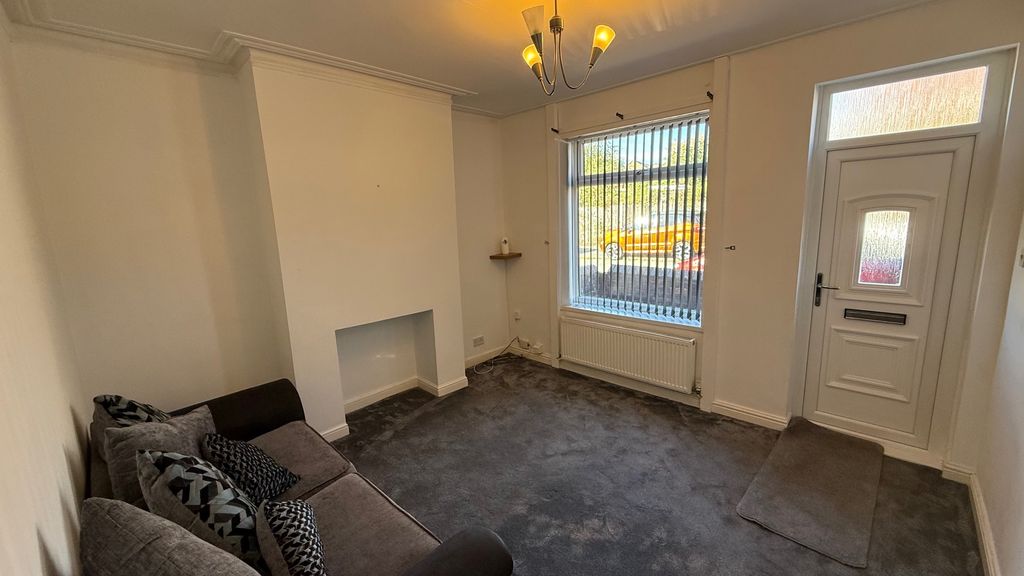 Property photo 1 of 12 Image