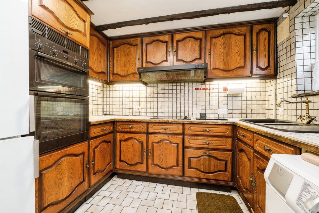 Property photo 3 of 16 Pbox-Img.Jpg