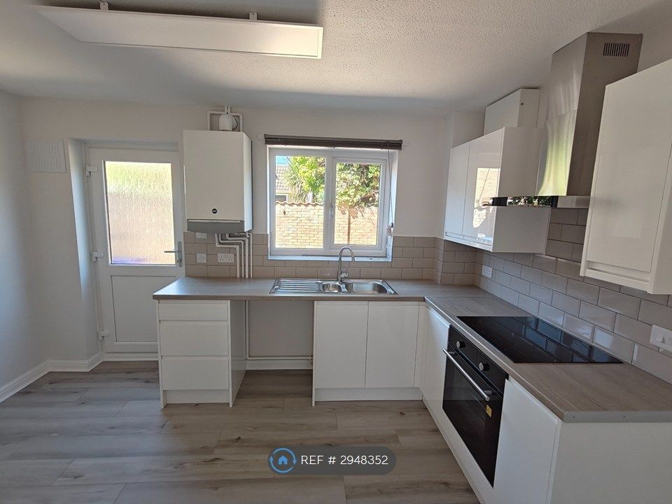 Property photo 3 of 10 Kitchen Diner