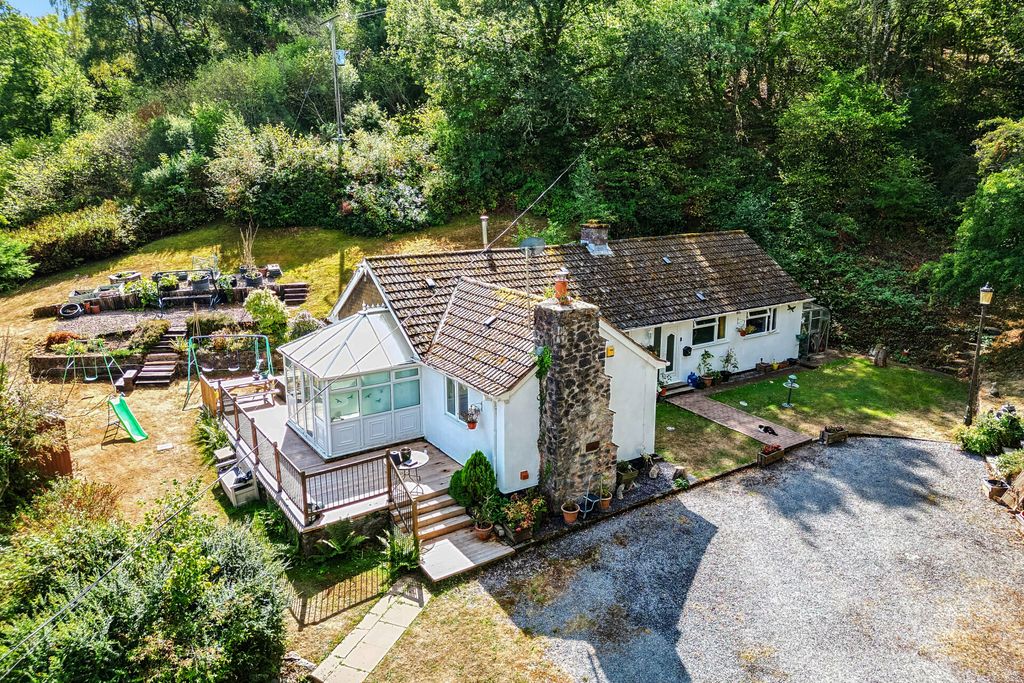 Property photo 2 of 25 1512946-2-1A0437B...