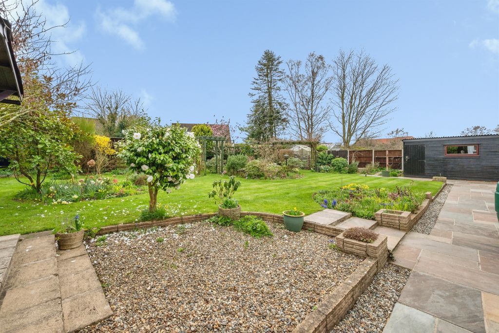 Property photo 3 of 21