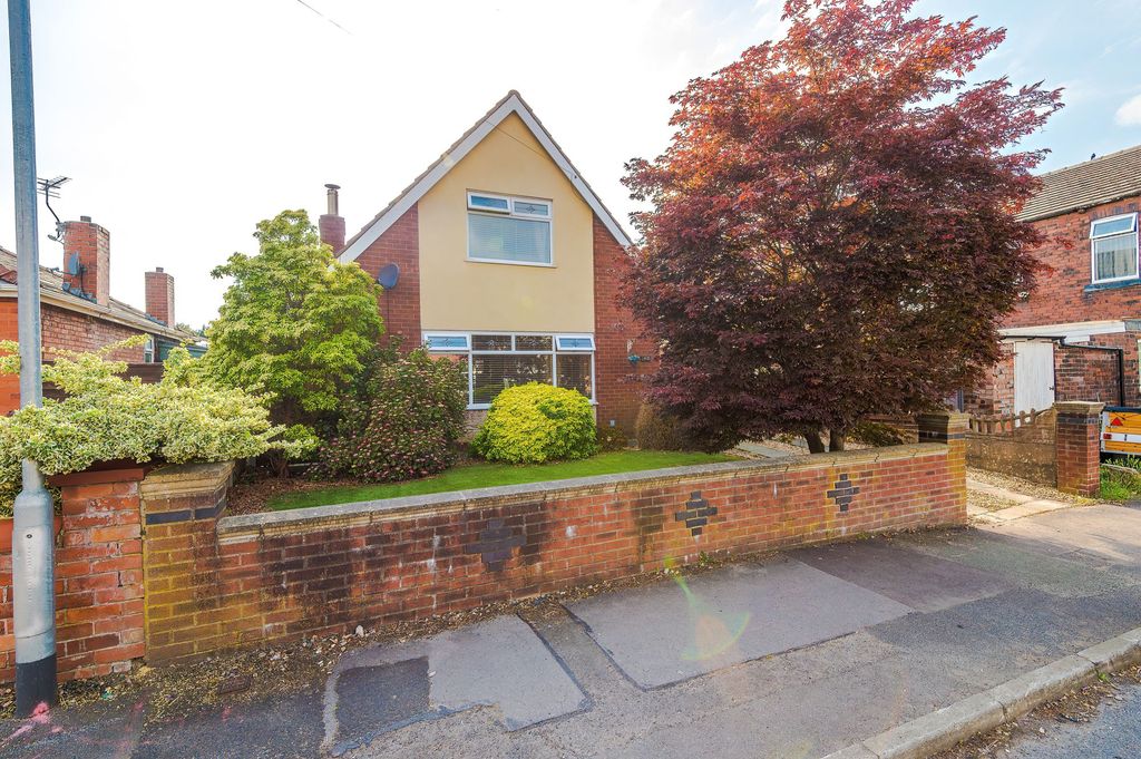 Property photo 1 of 31