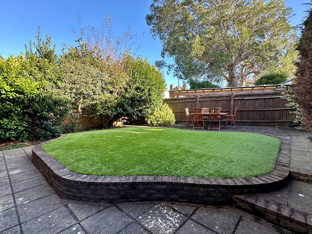 Property photo 1 of 24