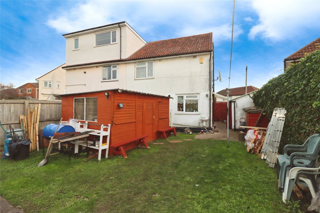 Property photo 3 of 22 Picture No. 25