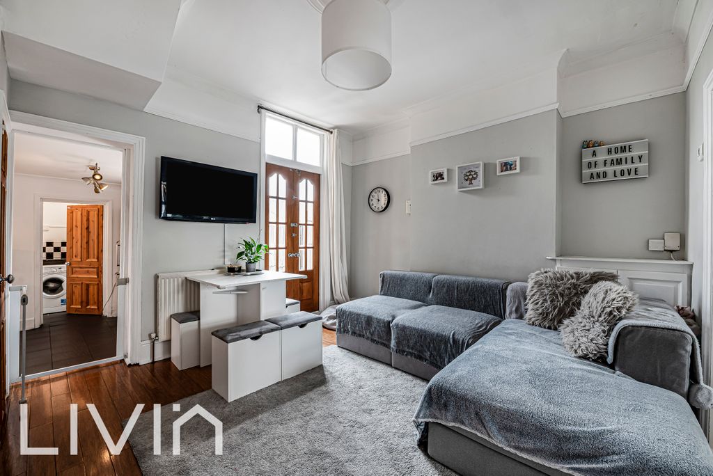 Property photo 3 of 18 Dsc_4402