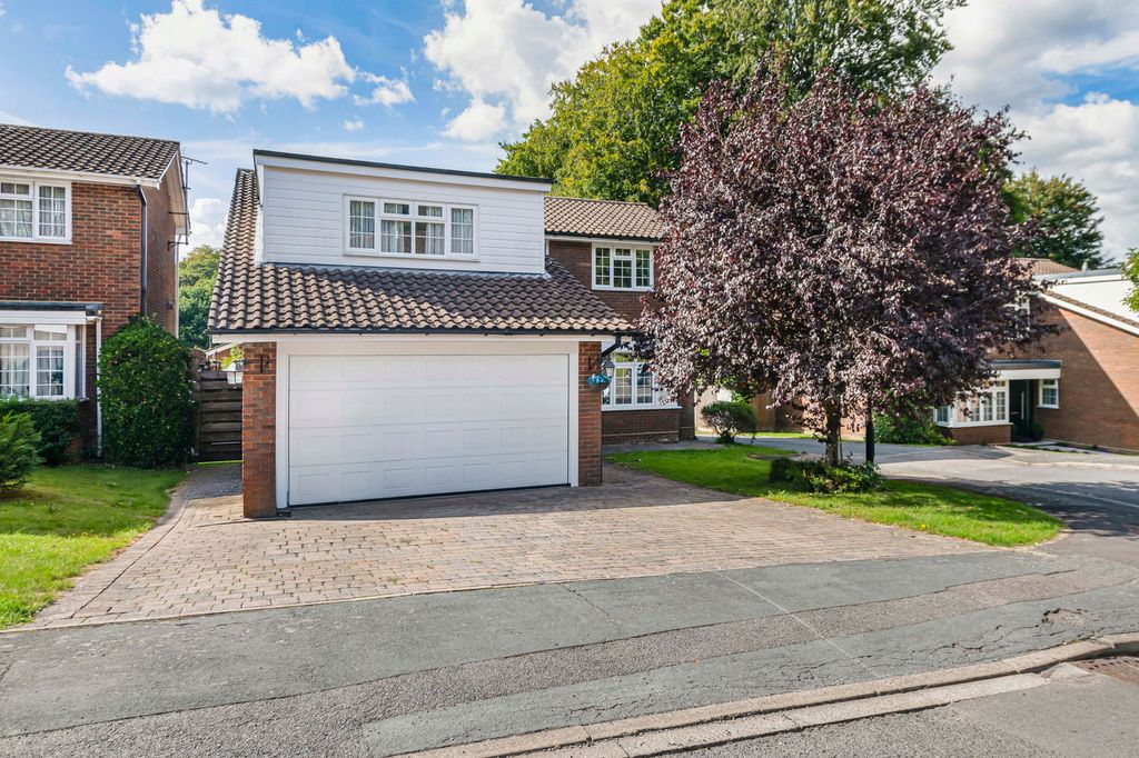 Property photo 1 of 18