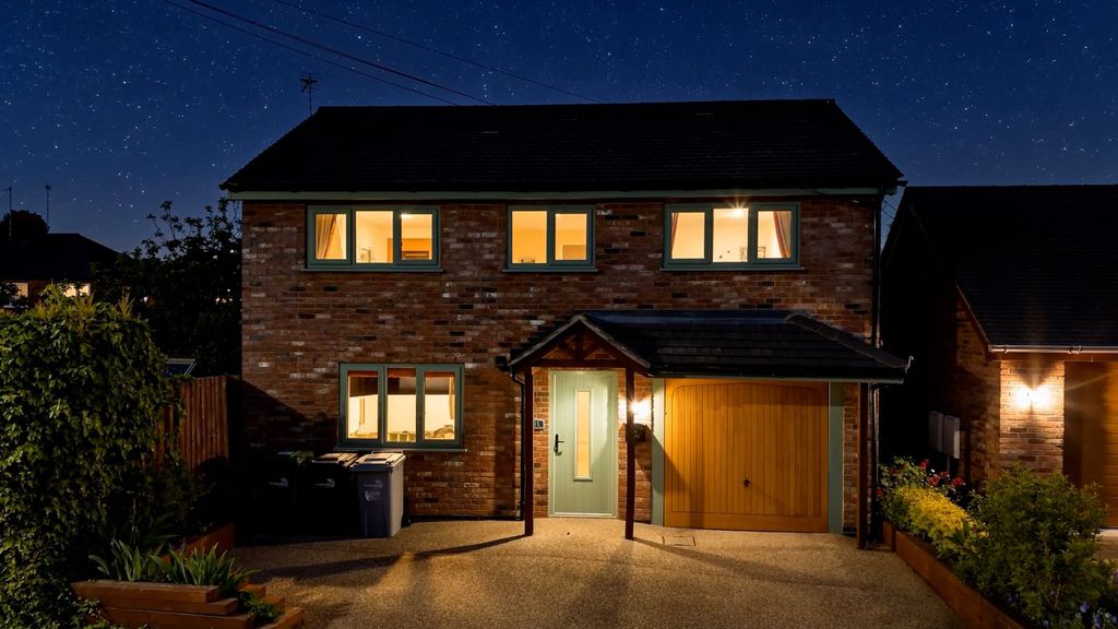 Property photo 2 of 38