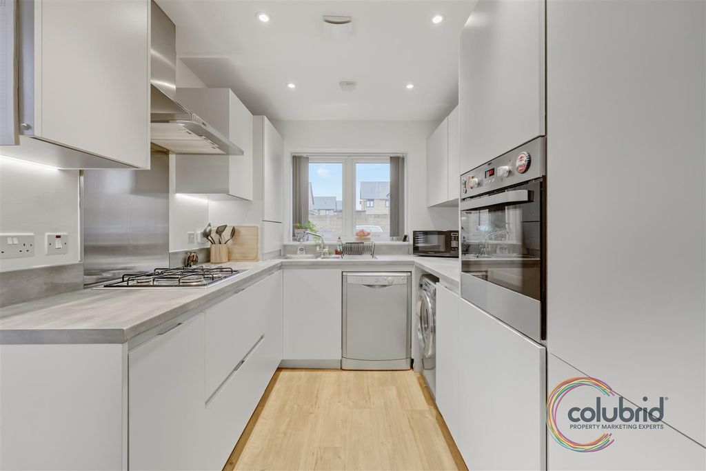 Property photo 3 of 16 0G1A5592-0G1A5596.Jpg