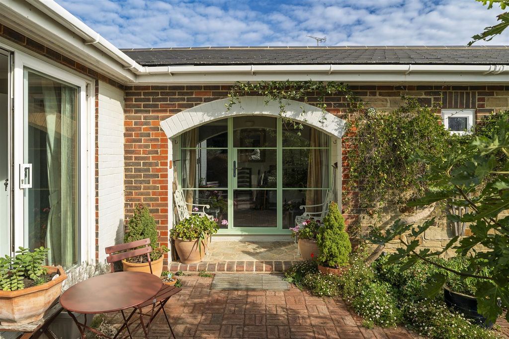 Property photo 3 of 42 Ash Hollow Final-16.Jpg