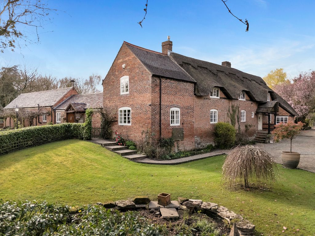 Property photo 2 of 50