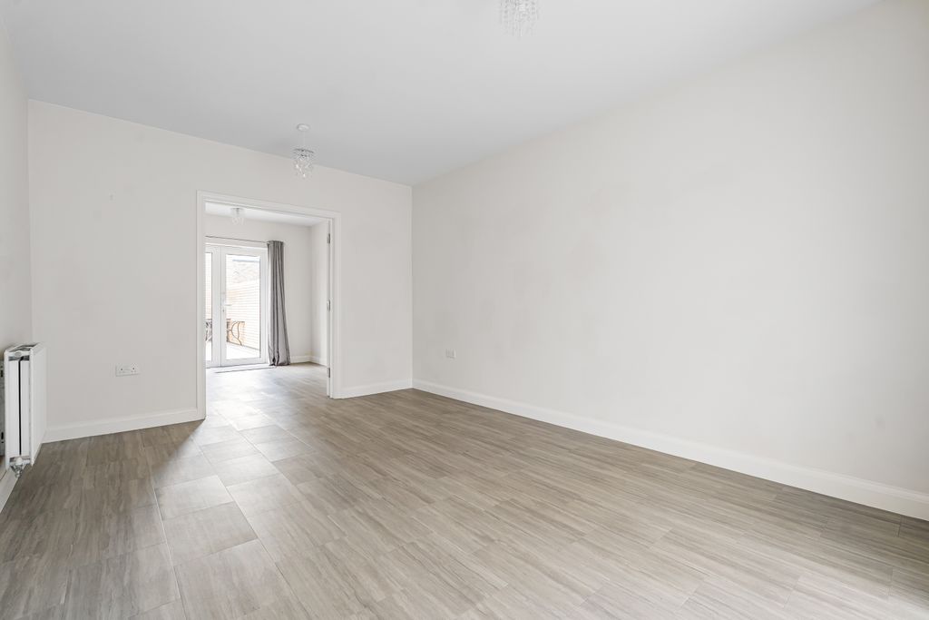 Property photo 3 of 34 1268717