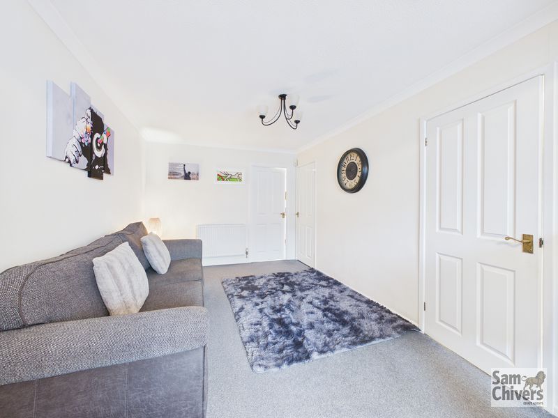 Property photo 3 of 16 Photo 7