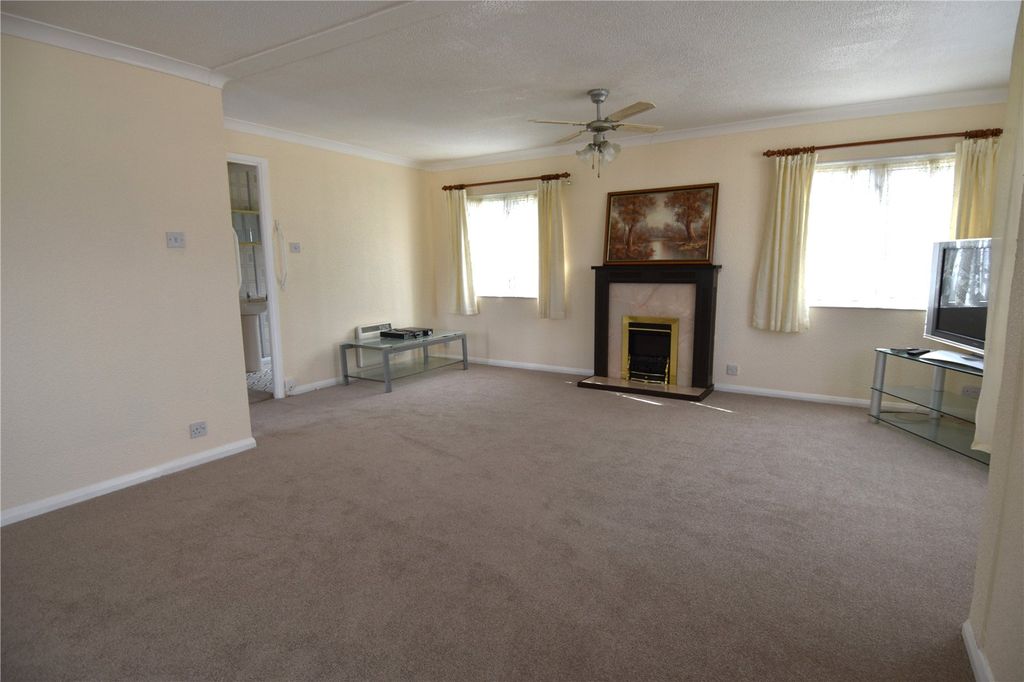 Property photo 3 of 17 Picture No. 09