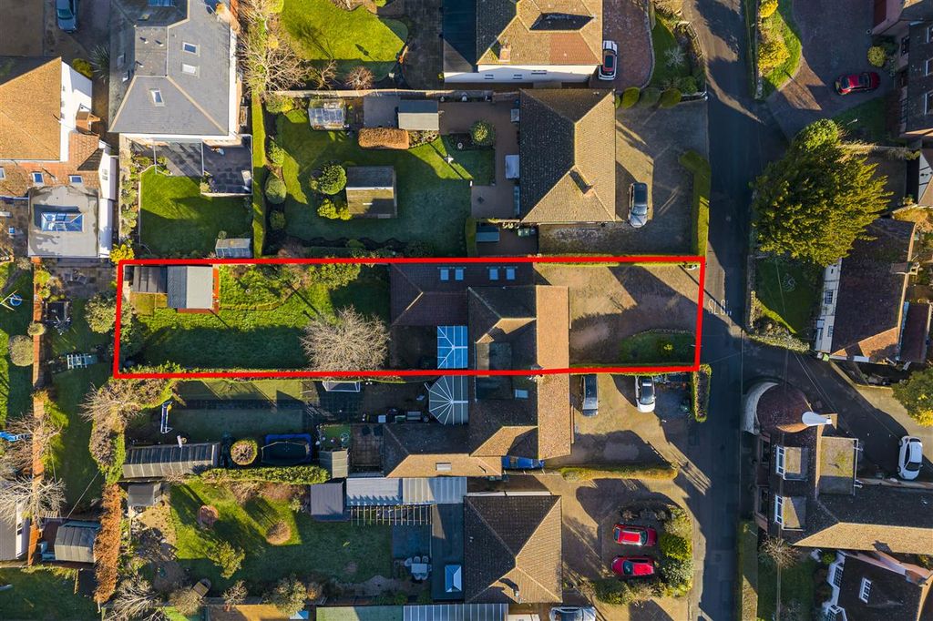 Property photo 2 of 29