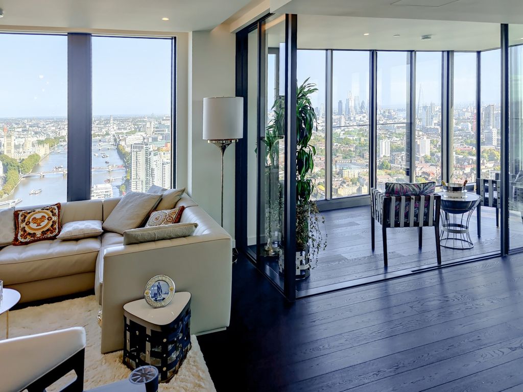 Property photo 2 of 28 Show Apartment - Reception Winter Garden