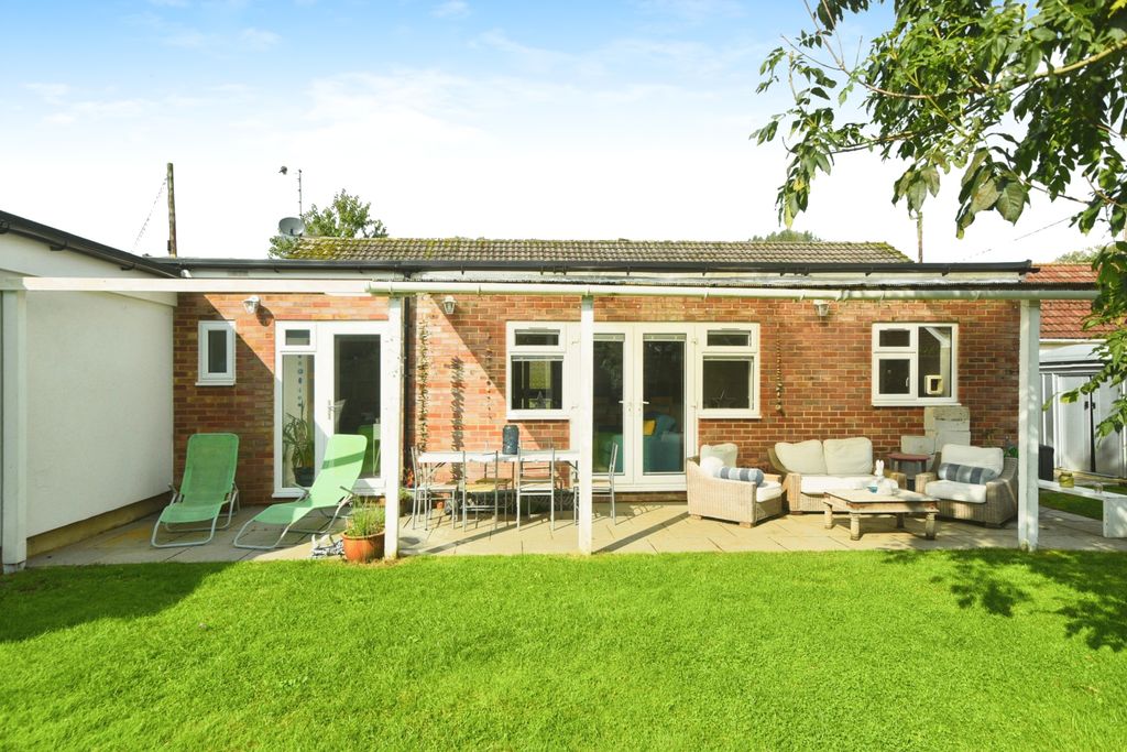 Additional image 19 of 5 bed detached bungalow for saleSwan Meadow, Pewsey SN9