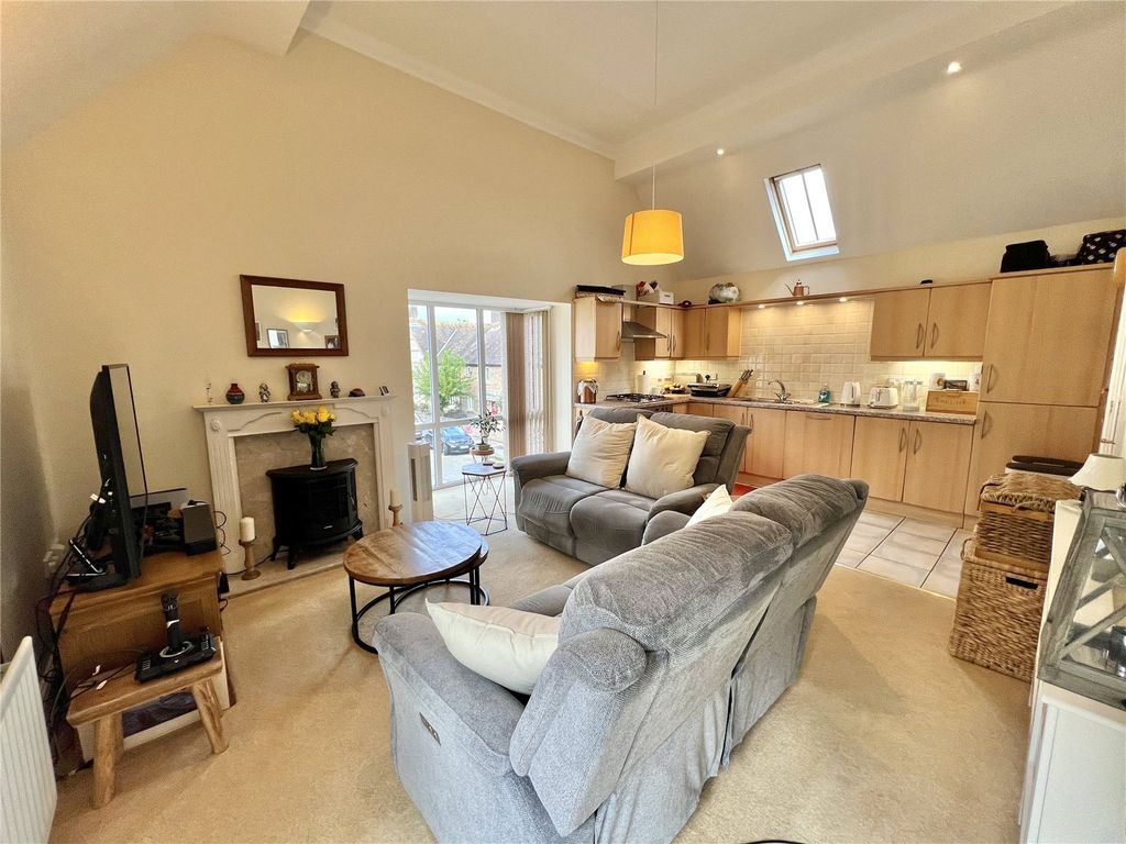 Property photo 2 of 13 Picture No. 03