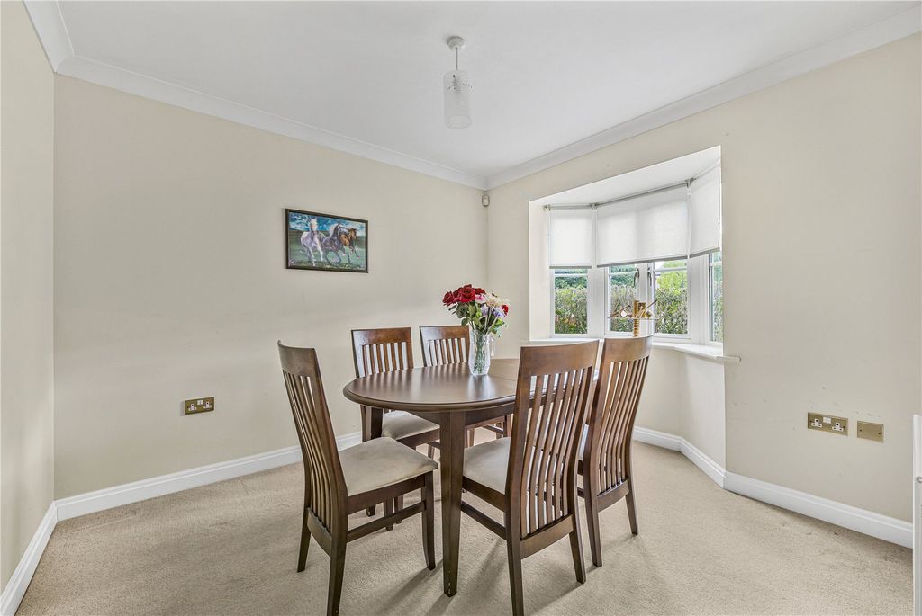Property photo 2 of 29 Picture No. 26