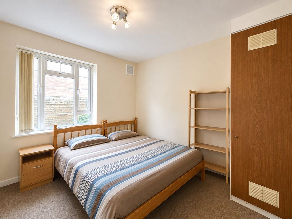 Property photo 2 of 8 Picture No. 04