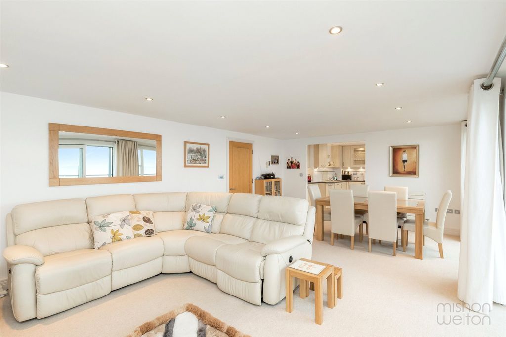Property photo 3 of 13 Picture No. 09