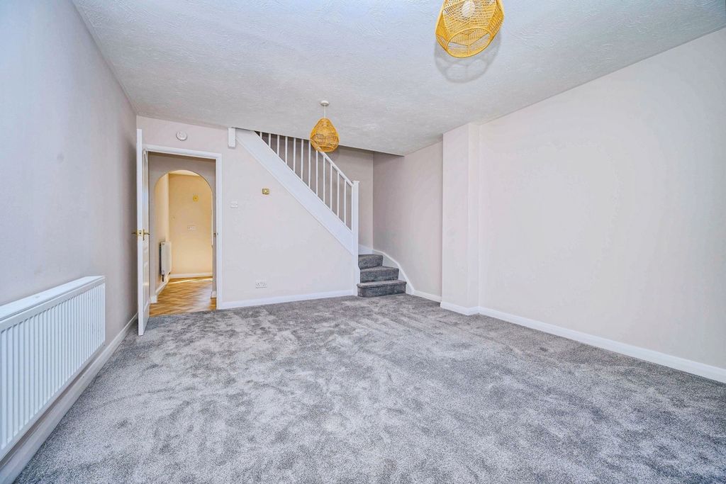 Property photo 3 of 13 Photo