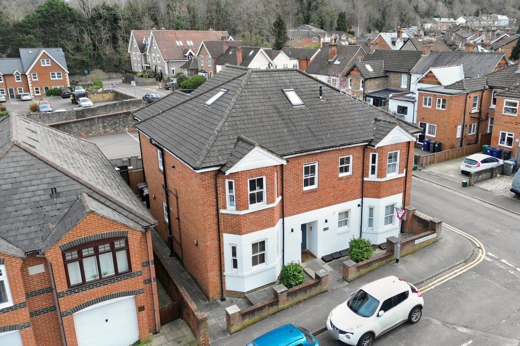 Property photo 1 of 25 Picture No. 04