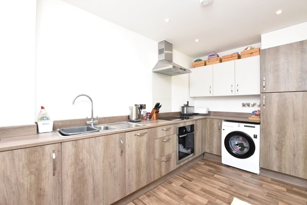 Property photo 2 of 13 Kitchen