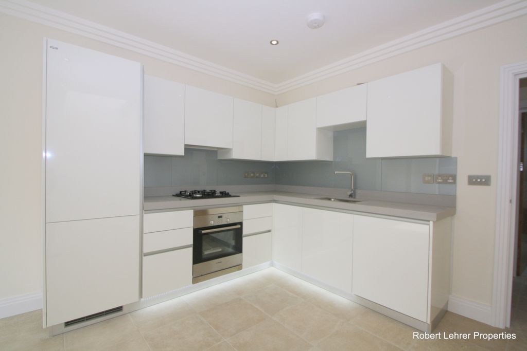 Property photo 3 of 7 Photo 3