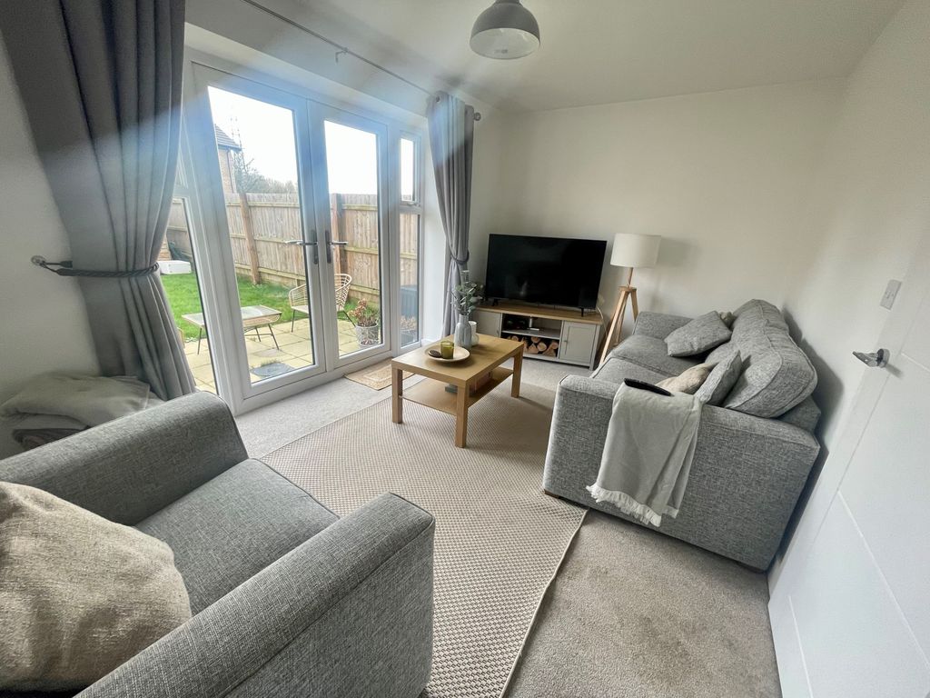 Property photo 3 of 11