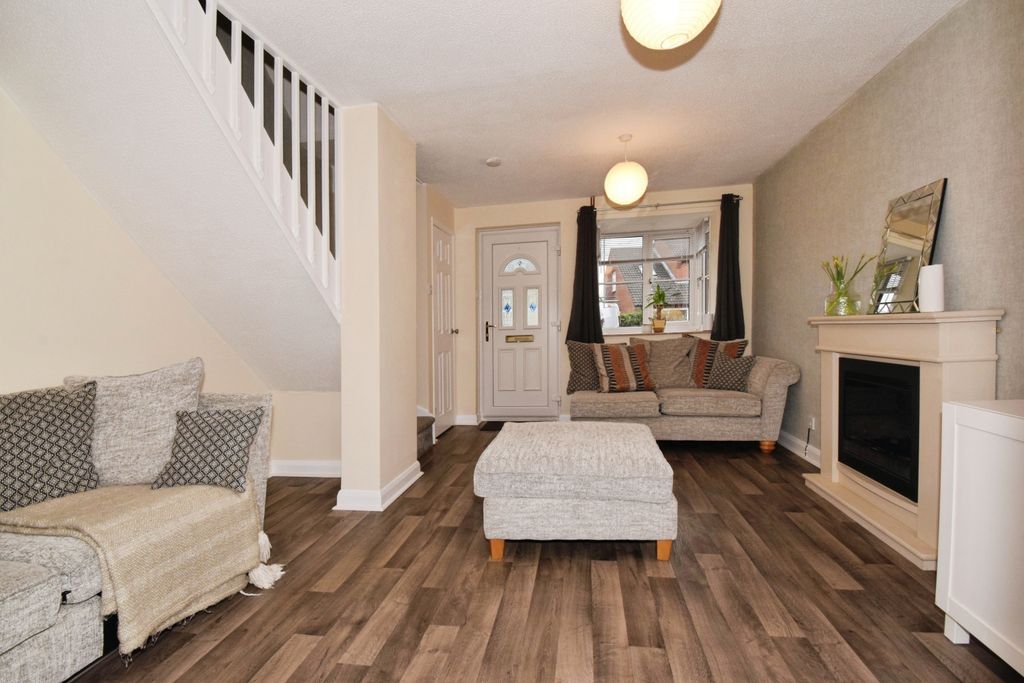 Property photo 2 of 15 Living Room